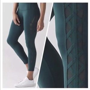 Lululemon Wunder Under side Mesh Luon Leggings